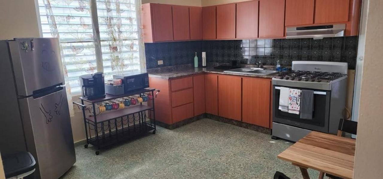 Bright 2Br In Aguadilla 7 Mins To Beaches 2Nd Floor Retreat Camaceyes Buitenkant foto