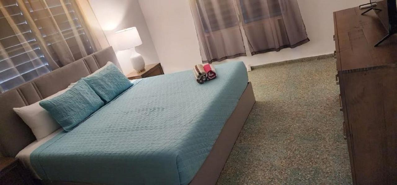 Bright 2Br In Aguadilla 7 Mins To Beaches 2Nd Floor Retreat Camaceyes Buitenkant foto